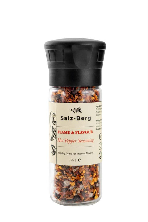 Flame & Flavour hot pepper seasoning grinder by Salz Berg, 65g, with a clear container and black lid.